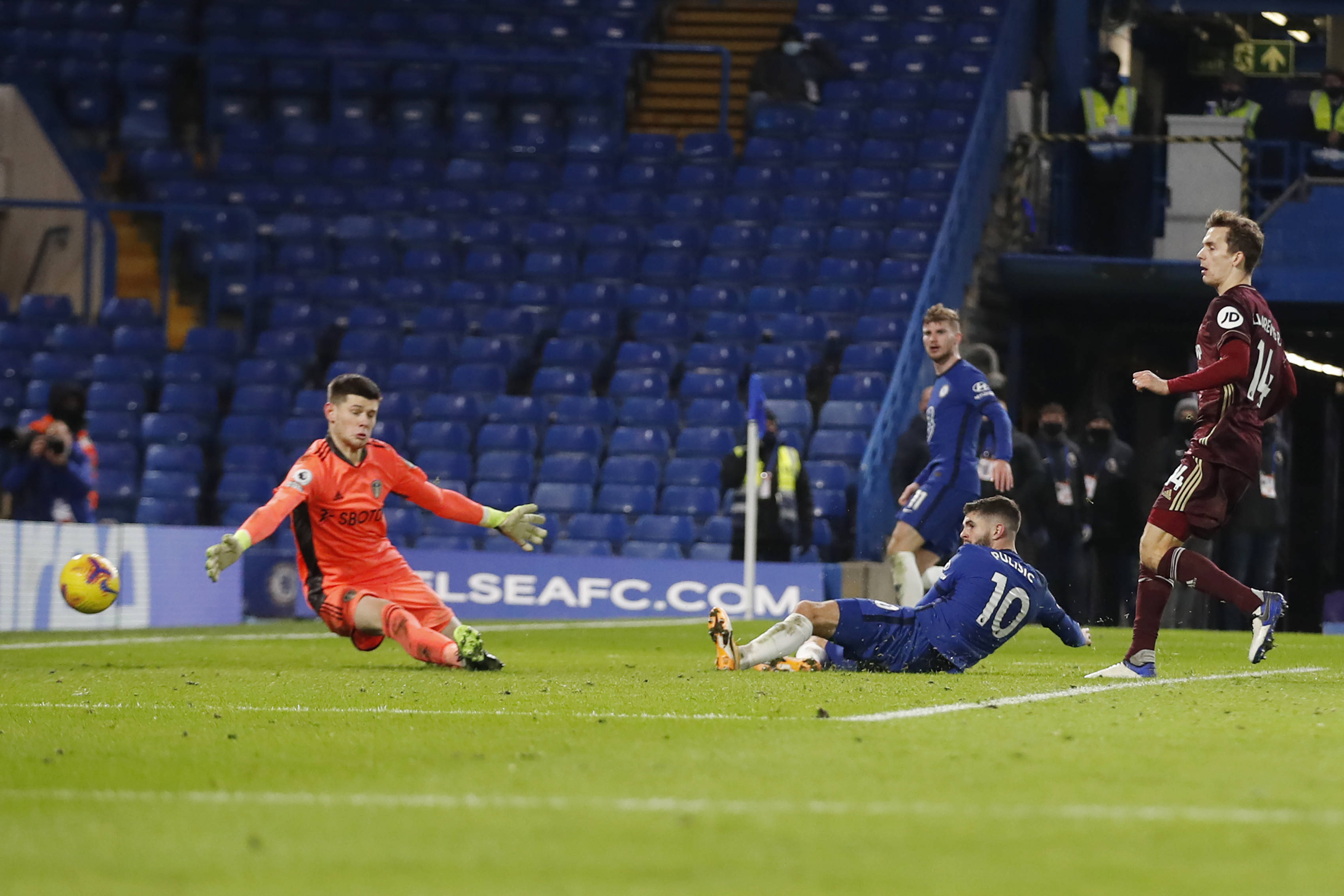 员素以战术 员素以战术